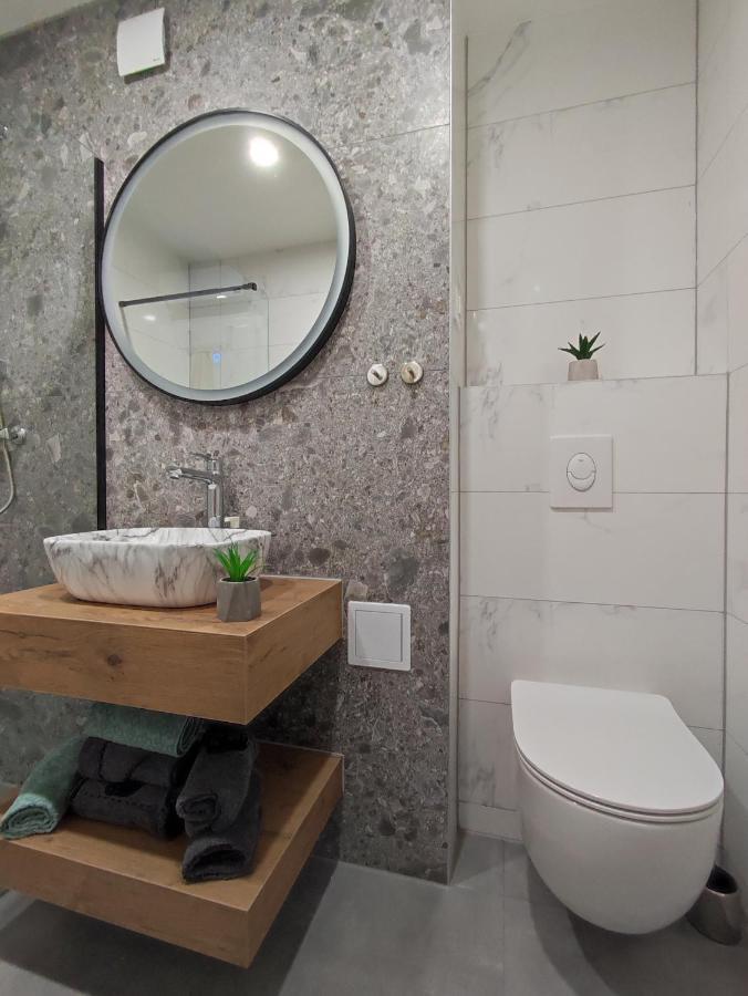 Center Apartment Pia 오미스 외부 사진